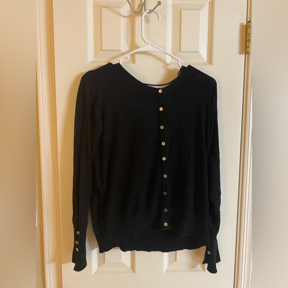 XL black light sweater